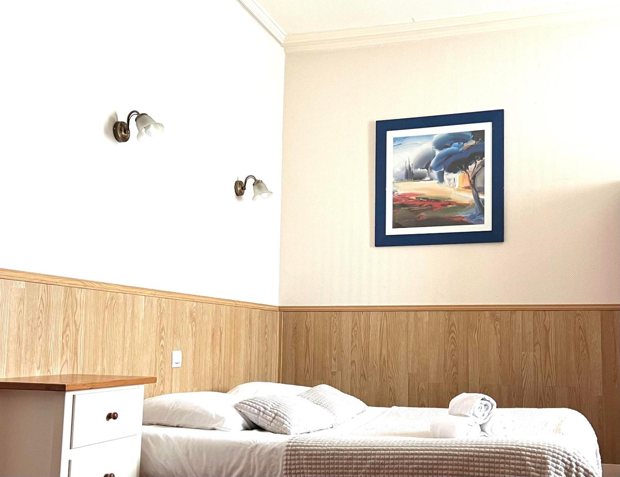 Hotel De La Gare Cherbourg-en-Cotentin Ngoại thất bức ảnh