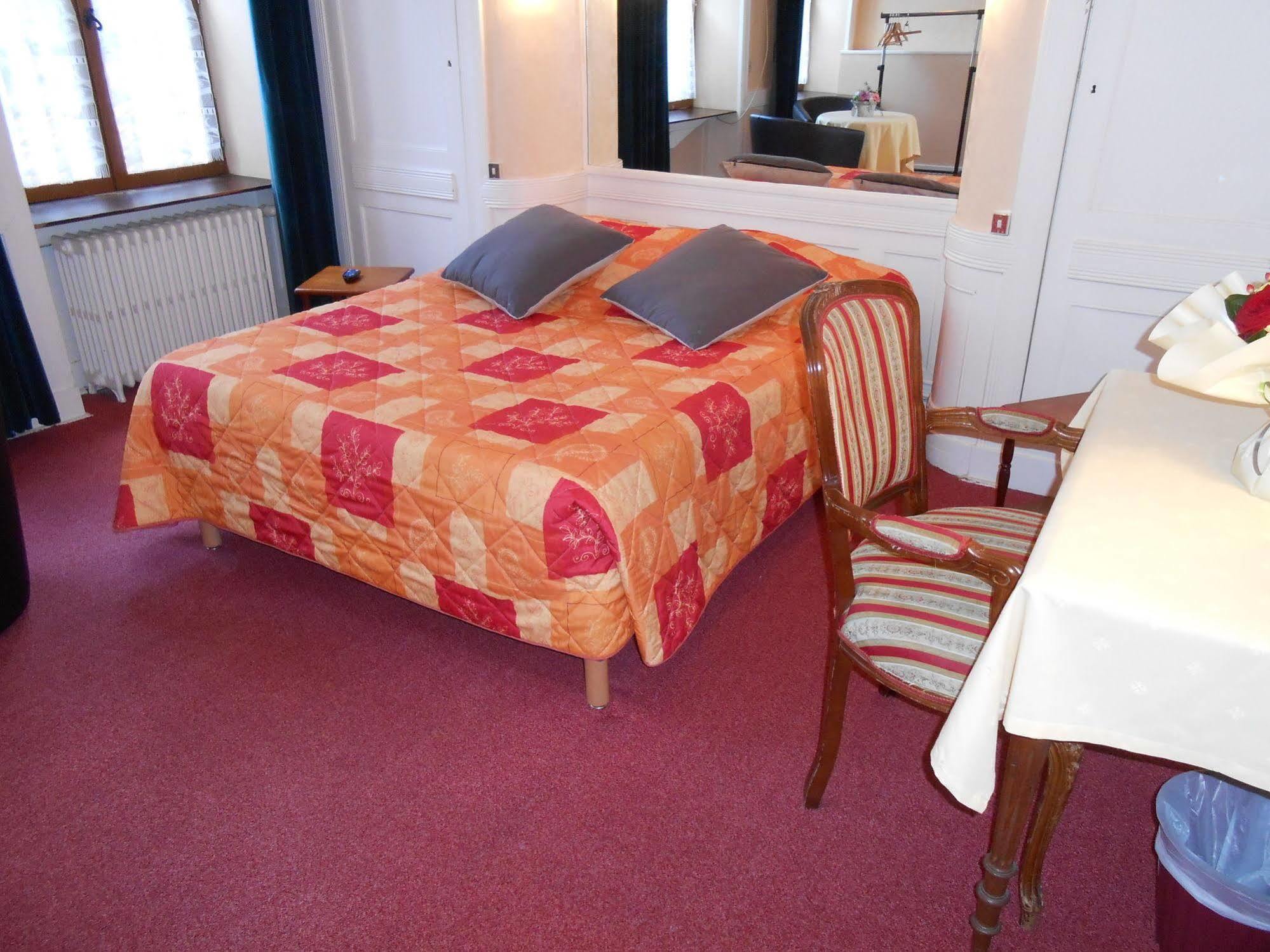 Hotel De La Gare Cherbourg-en-Cotentin Ngoại thất bức ảnh